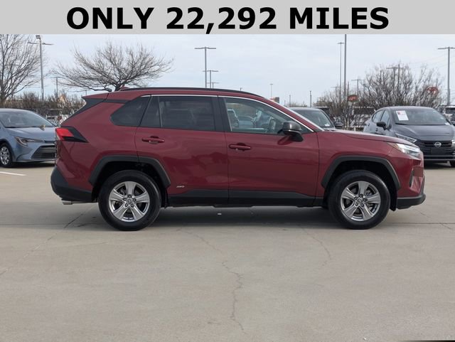 Used 2025 Toyota RAV4 LE image 4