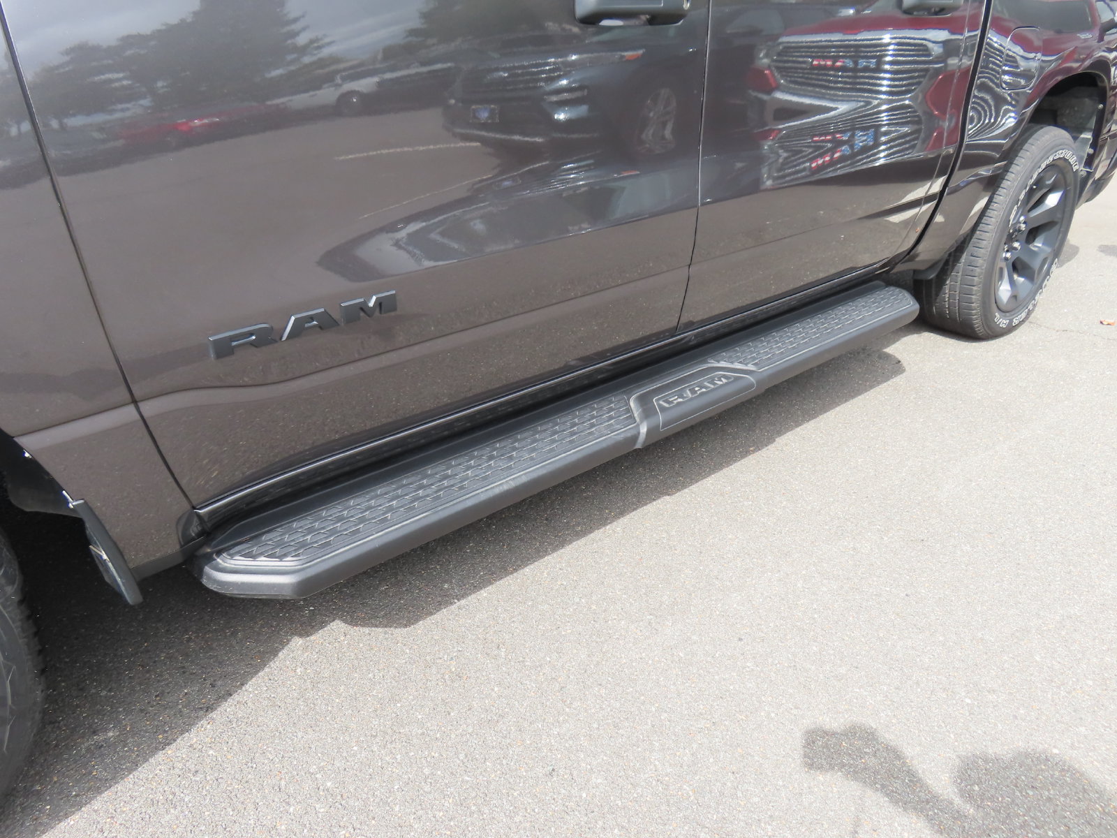 Used 2025 RAM 1500 Tradesman w/ Night Edition AWD/4WD image 10