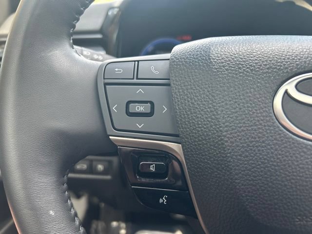 Used 2025 Toyota Camry XSE FWD image 17