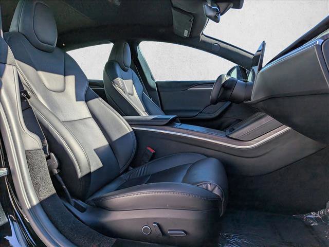Used 2022 Tesla Model S image 25