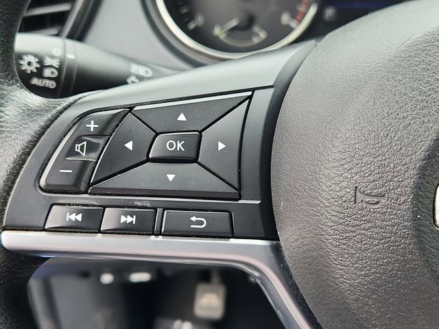 Used 2020 Nissan Rogue Sport S FWD image 17