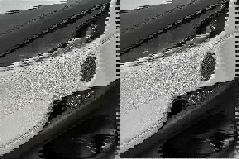 Used 2018 BMW X6 xDrive50i image 15