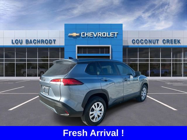 Used 2024 Toyota Corolla Cross L image 8