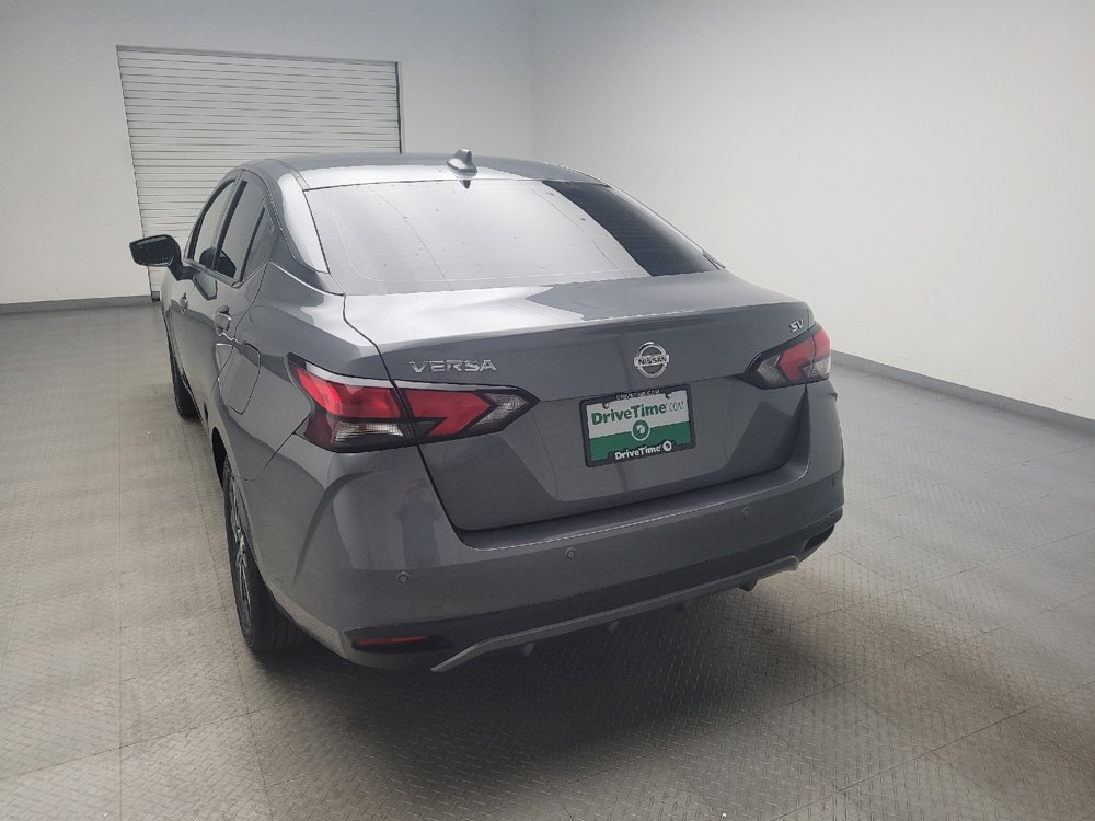 Used 2021 Nissan Versa SV FWD image 6