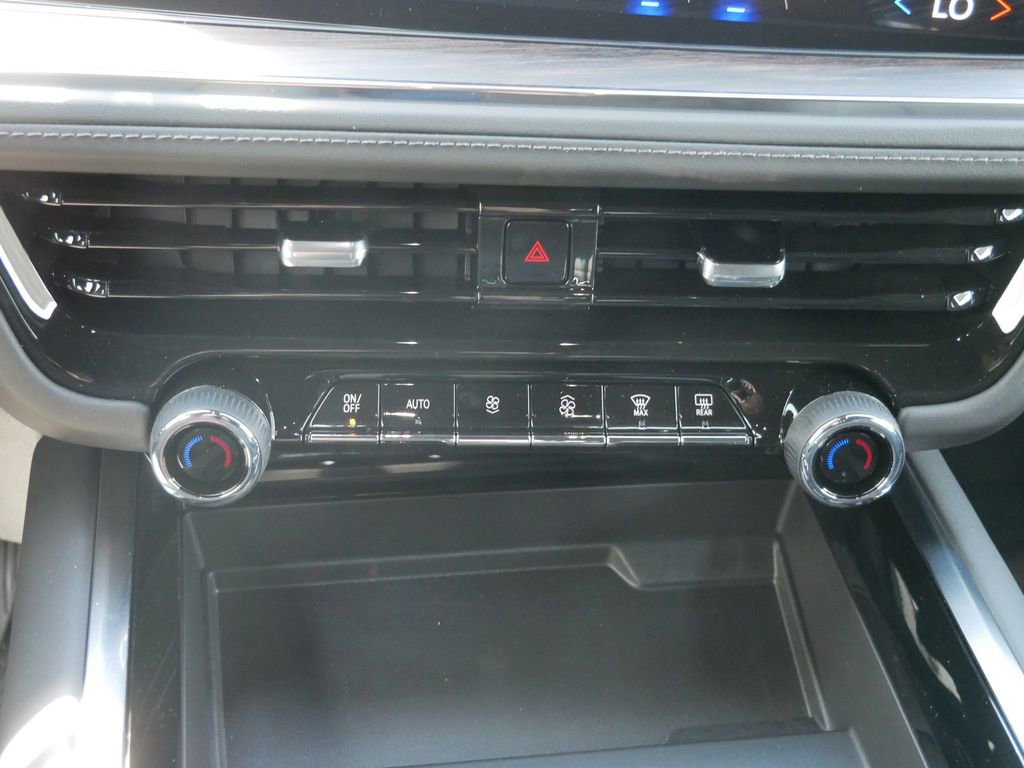 New 2026 Chevrolet Suburban LS AWD/4WD image 23