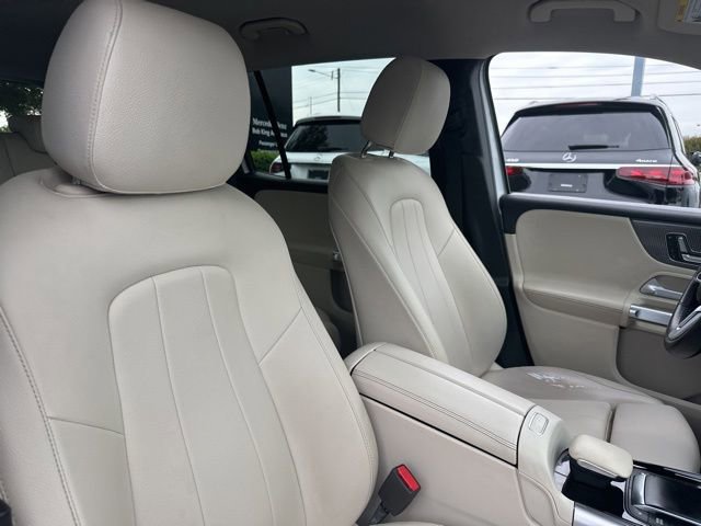Certified 2021 Mercedes-Benz GLB 250 w/ Premium Package image 31