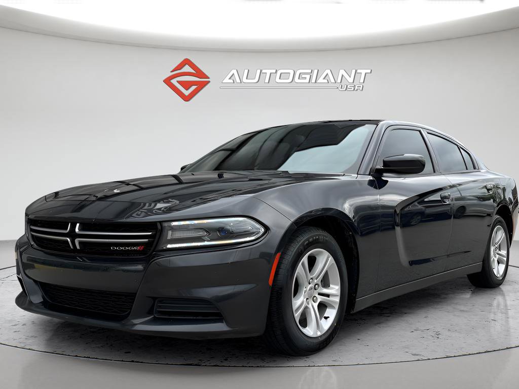 Used 2015 Dodge Charger SE RWD image 5