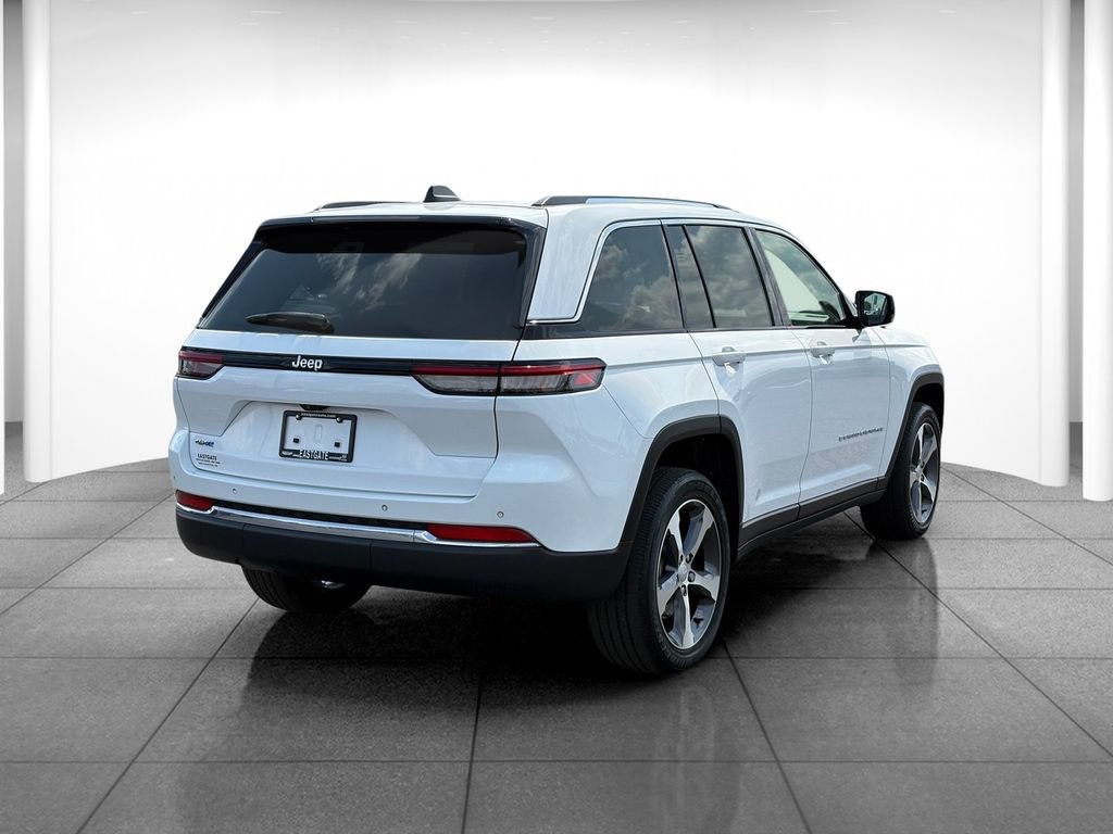 Used 2022 Jeep Grand Cherokee Limited 4xe AWD/4WD image 8