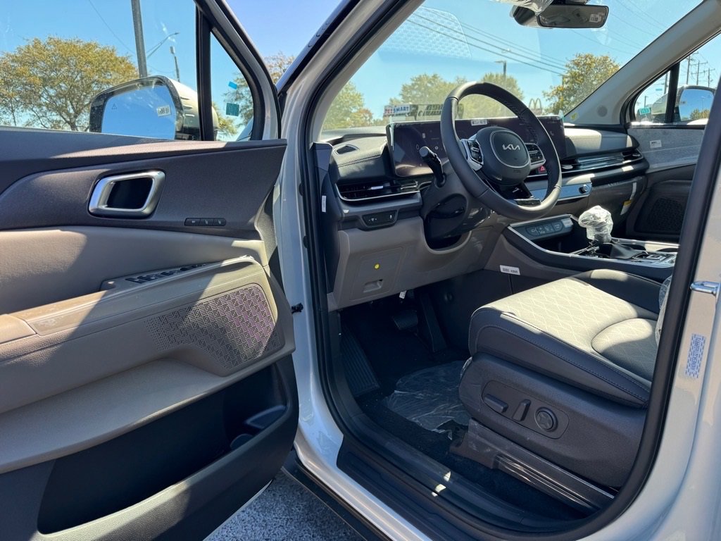 New 2026 Kia Carnival SX image 11
