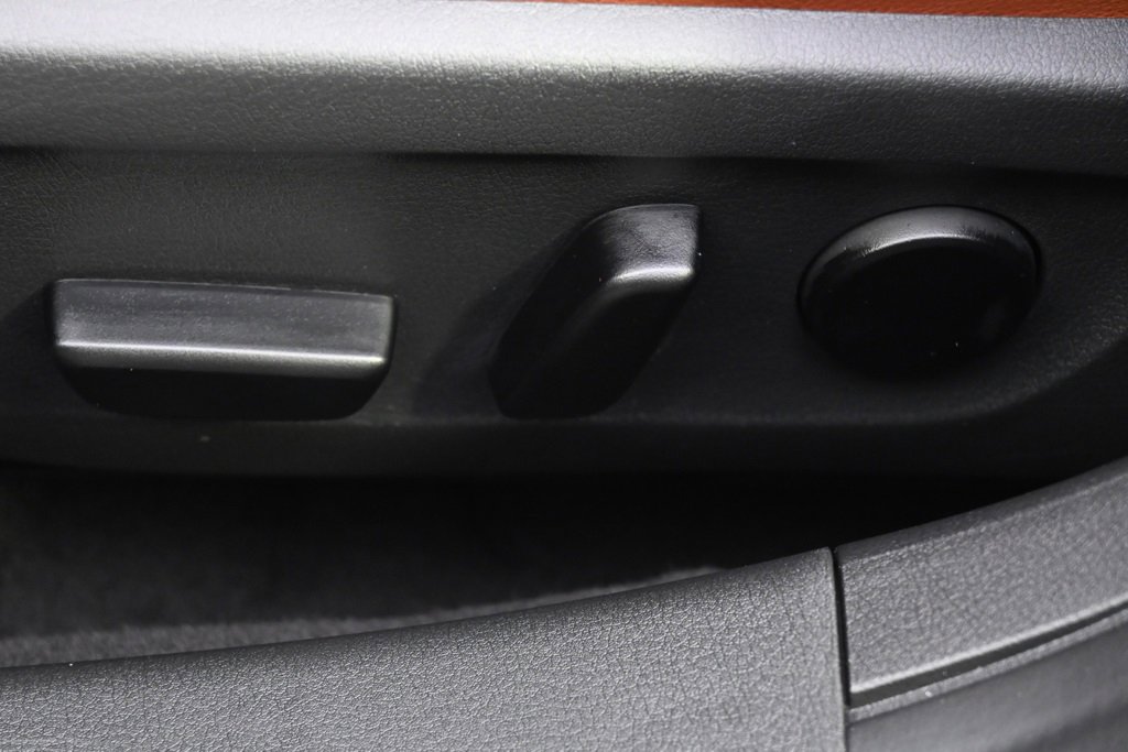 Certified 2025 MAZDA MAZDA3 Carbon image 14