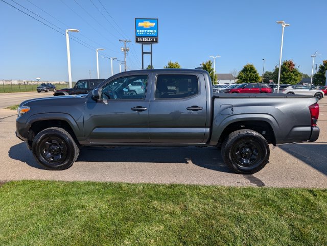 Used 2022 Toyota Tacoma SR AWD/4WD image 11