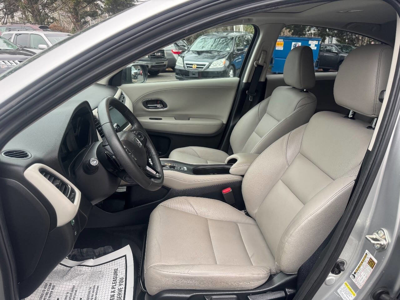 Used 2016 Honda HR-V EX-L image 11