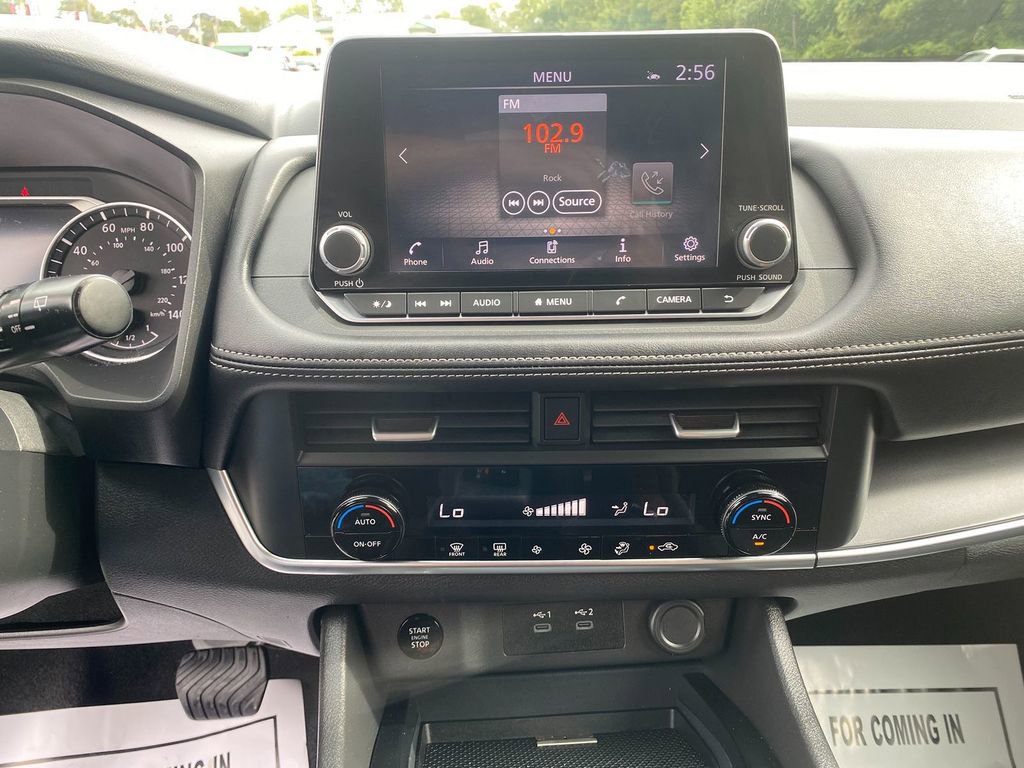 Used 2024 Nissan Rogue SV image 20