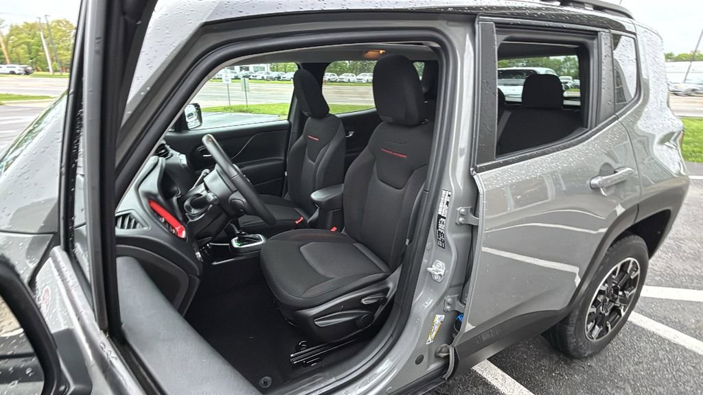 Used 2023 Jeep Renegade Trailhawk w/ Sun/Sound Group AWD/4WD image 25
