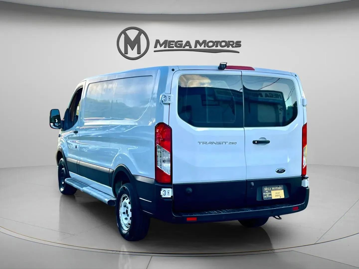 Used 2019 Ford Transit 250 130 Low Roof w/ Exterior Upgrade Package image 3