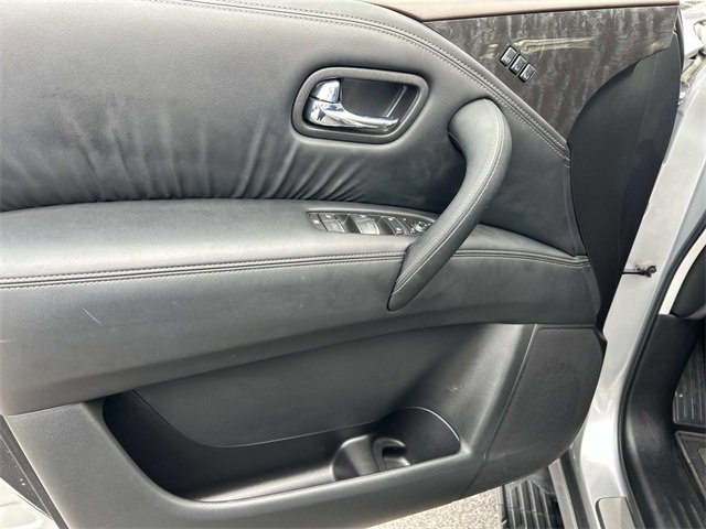Used 2024 Nissan Armada Platinum w/ Captain's Chairs Package image 18