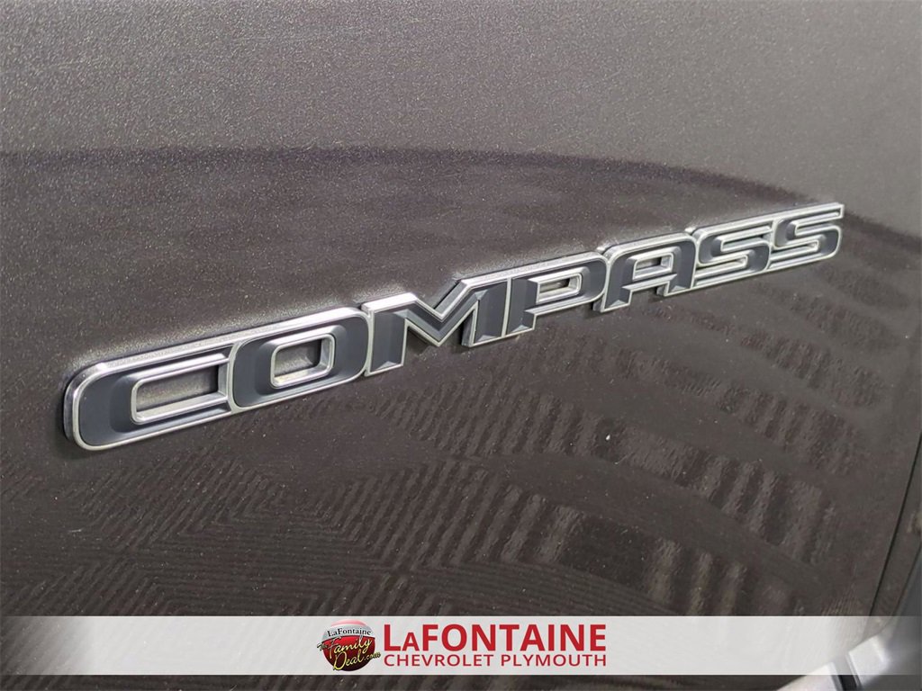 Used 2019 Jeep Compass Limited image 28