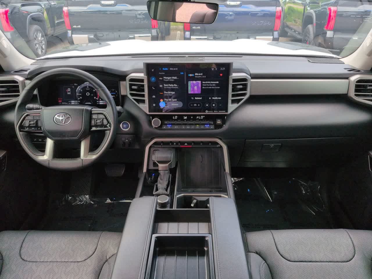 Used 2024 Toyota Tundra Limited AWD/4WD image 14