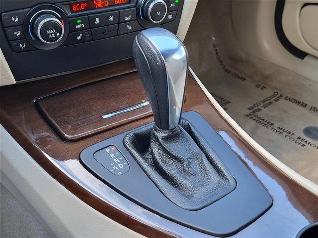 Used 2013 BMW 328i Convertible RWD image 13