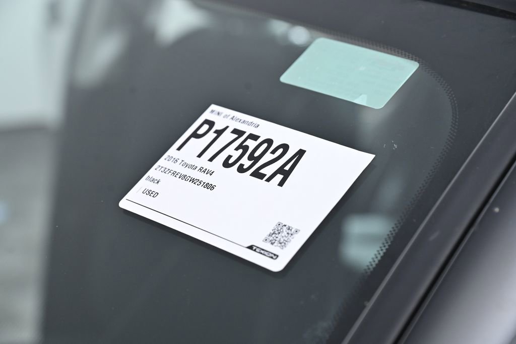 Used 2016 Toyota RAV4 LE image 30