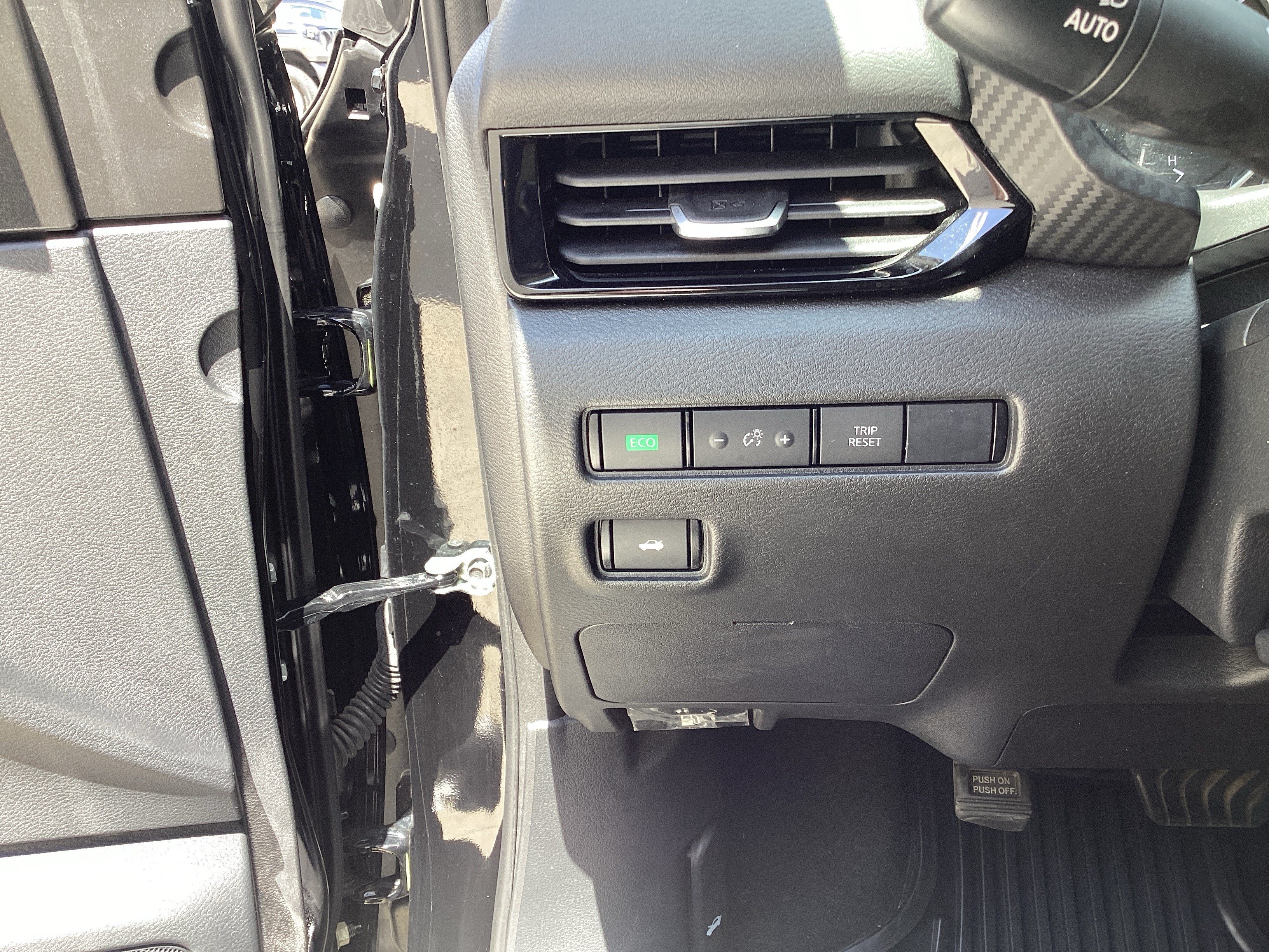 Used 2025 Nissan Sentra SV w/ All-Weather Package FWD image 20