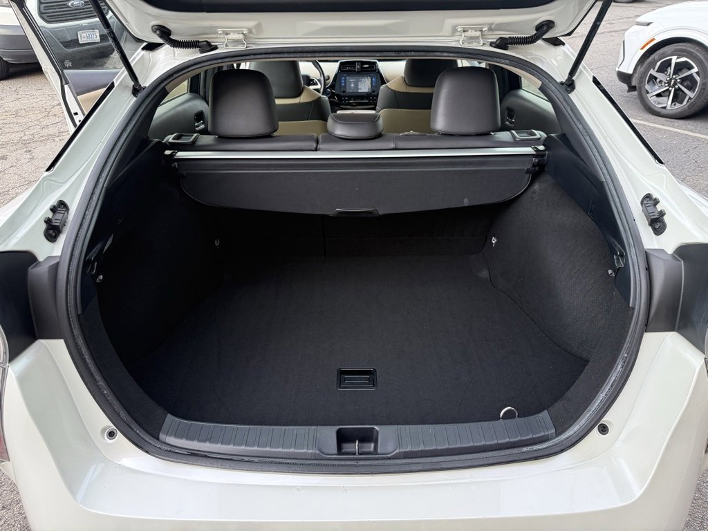 Used 2017 Toyota Prius Four image 27