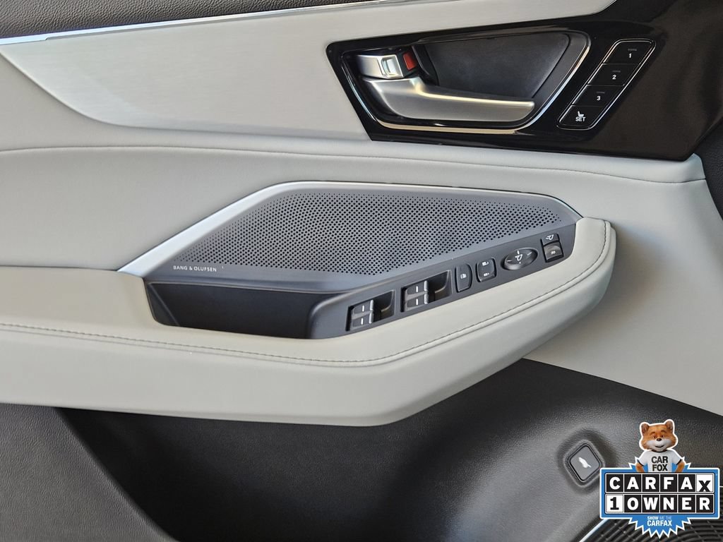 Certified 2026 Acura MDX w/ Technology Package FWD image 22