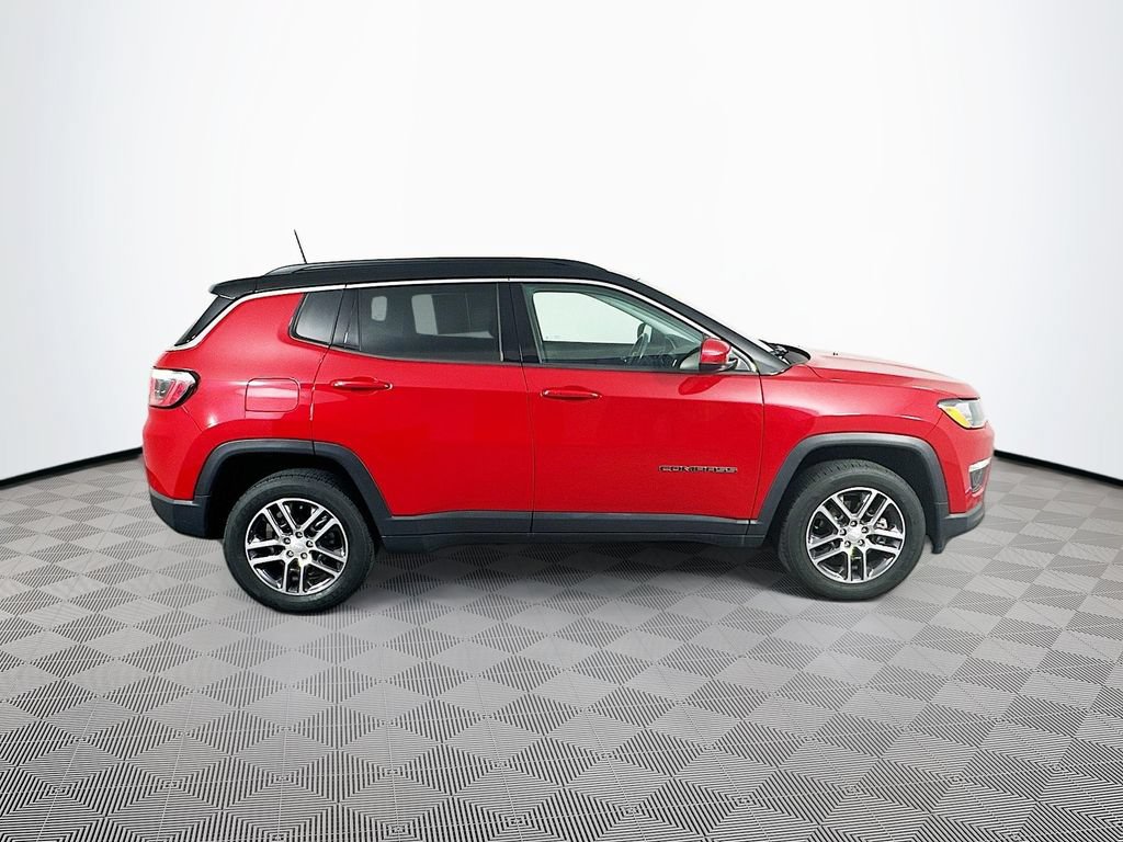Certified 2020 Jeep Compass Latitude w/ Cold Weather Group AWD/4WD image 14