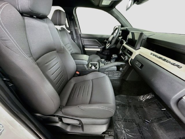 Used 2024 Toyota Tacoma TRD Off-Road AWD/4WD image 26