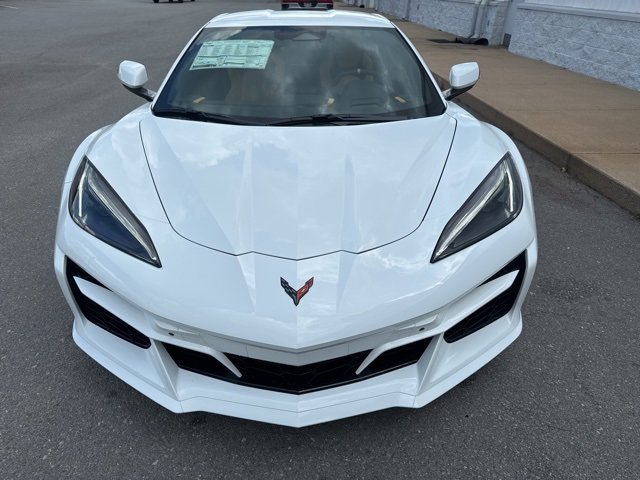 New 2025 Chevrolet Corvette E-Ray image 2