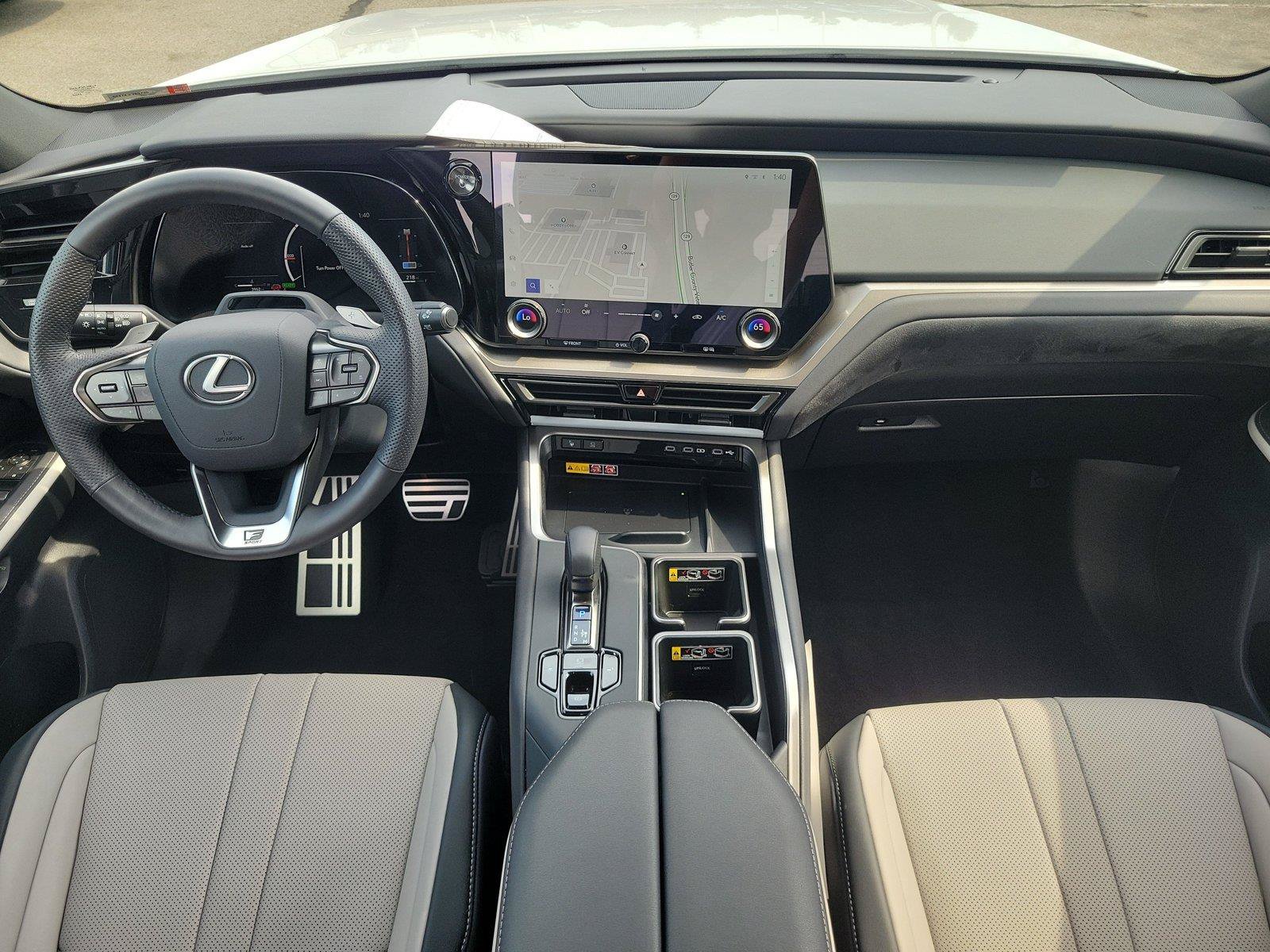 Used 2026 Lexus TX 500h AWD w/ Technology Package image 9