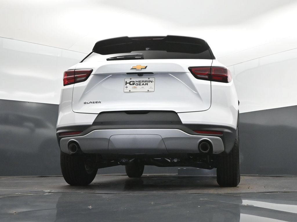 New 2026 Chevrolet Blazer LT w/ Convenience Package FWD image 41