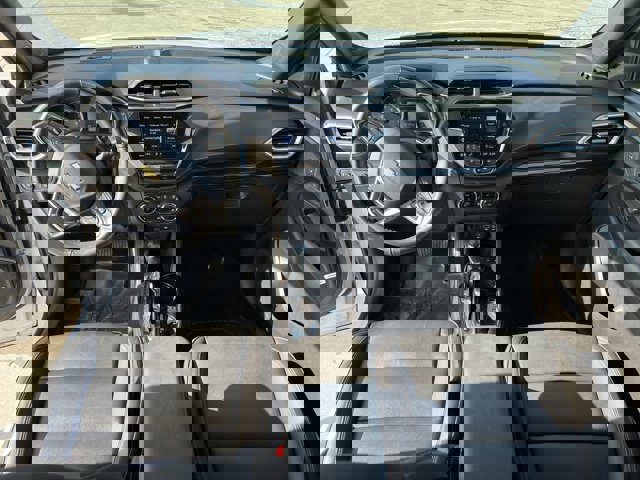 Used 2021 Chevrolet TrailBlazer ACTIV w/ Technology Package image 21