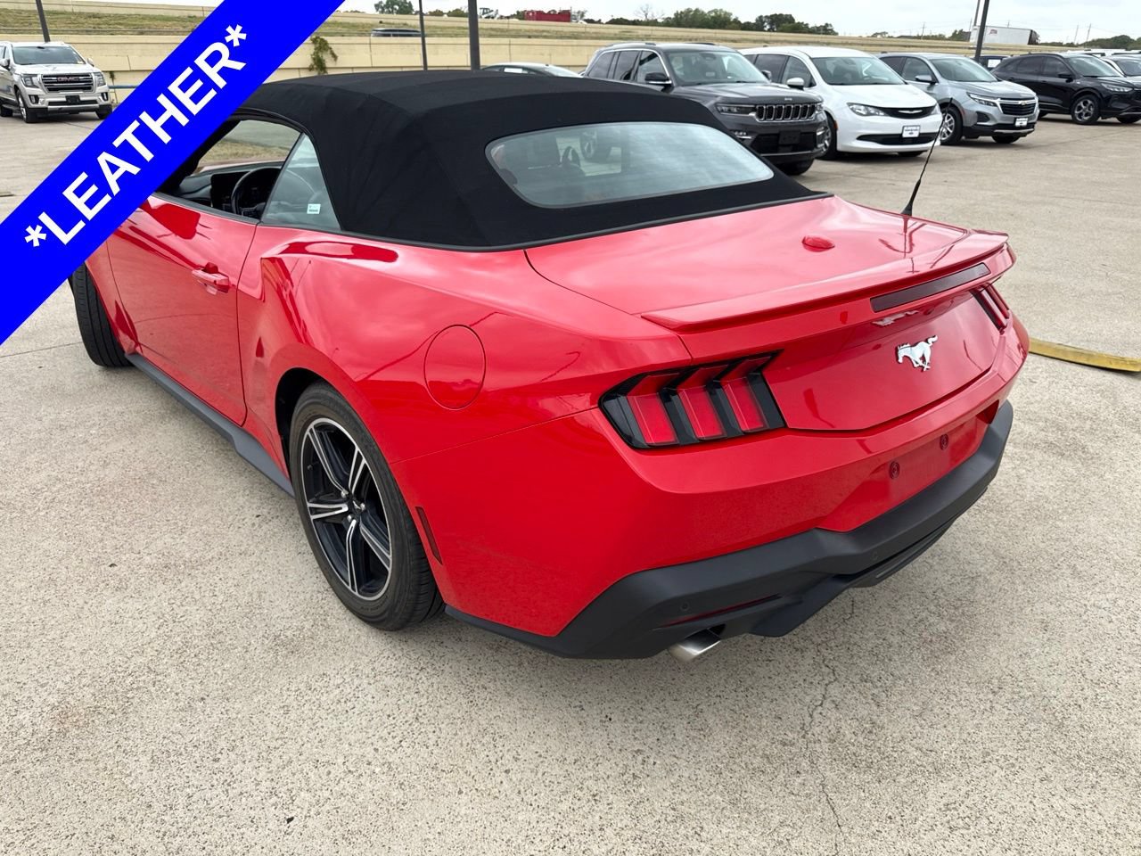 Used 2025 Ford Mustang Premium RWD image 6