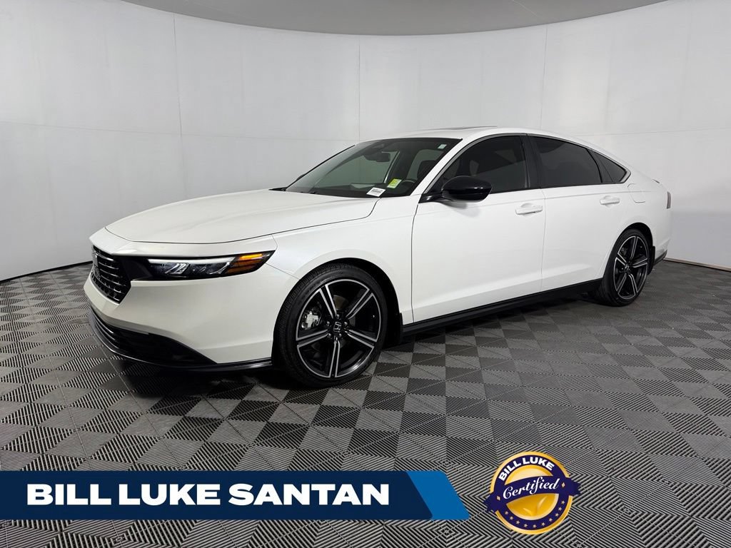 Used 2025 Honda Accord Sport image 1