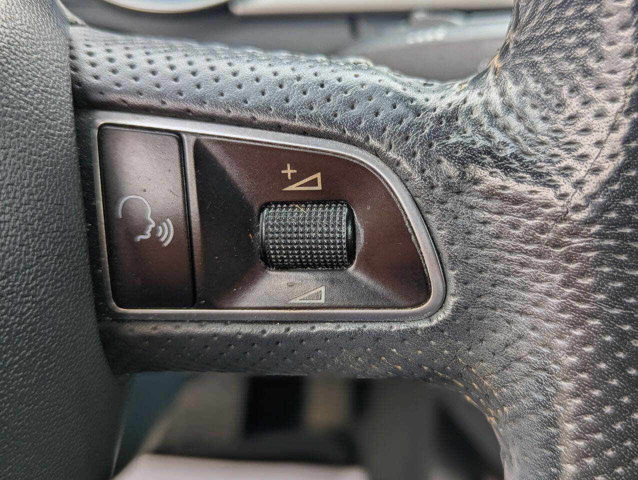 Used 2010 Audi A5 2.0T Prestige image 16