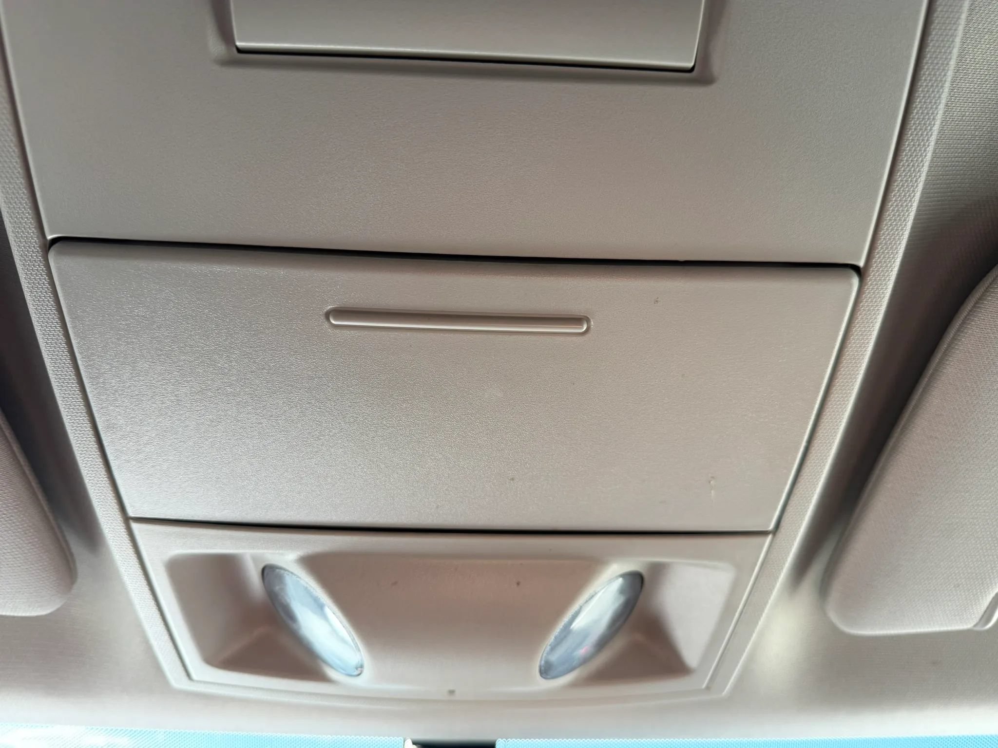 Used 2019 Dodge Grand Caravan SE w/ UConnect Hands-Free Group FWD image 21