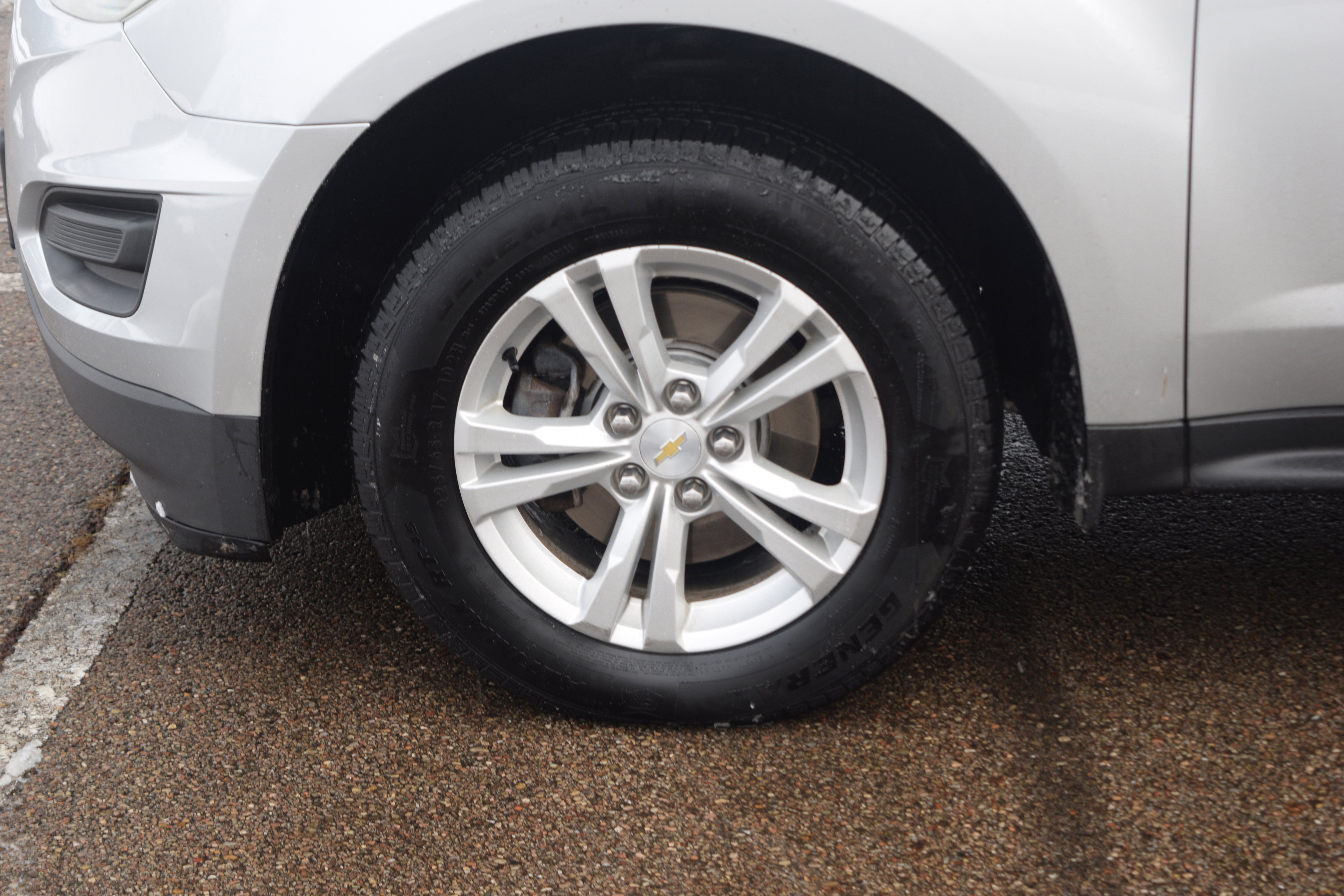 Used 2017 Chevrolet Equinox LS image 25