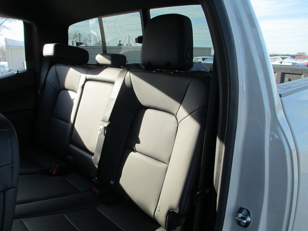 New 2026 GMC Canyon Elevation w/ Convenience Package image 11