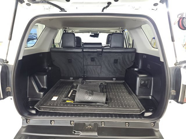 Used 2020 Toyota 4Runner Limited AWD/4WD image 33