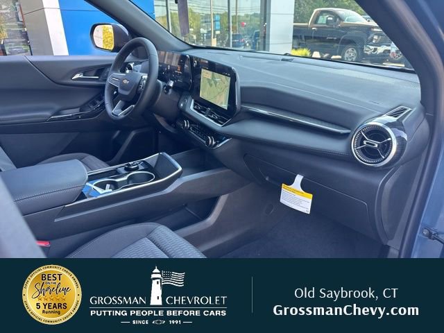 New 2026 Chevrolet Equinox LT w/ LPO, Floor Liner Package FWD image 20