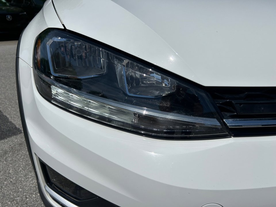 Used 2018 Volkswagen Golf Alltrack SE AWD/4WD image 23