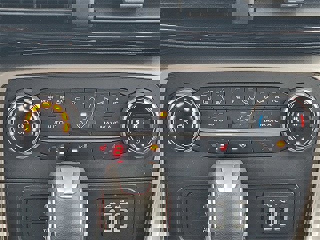 Certified 2022 Ford EcoSport Titanium w/ Interior Protection Package image 29