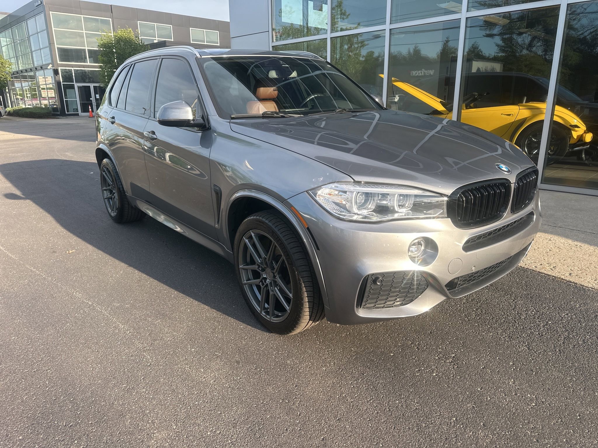 Used 2018 BMW X5 xDrive35i AWD/4WD image 3