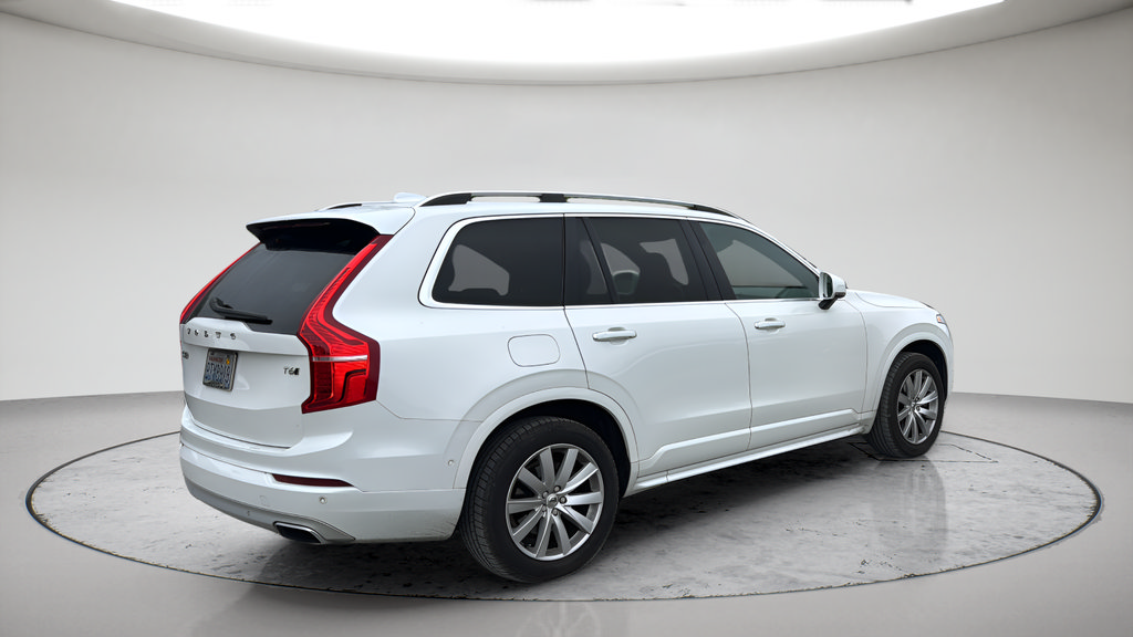 Used 2019 Volvo XC90 T6 Momentum w/ Advanced Package AWD/4WD image 6