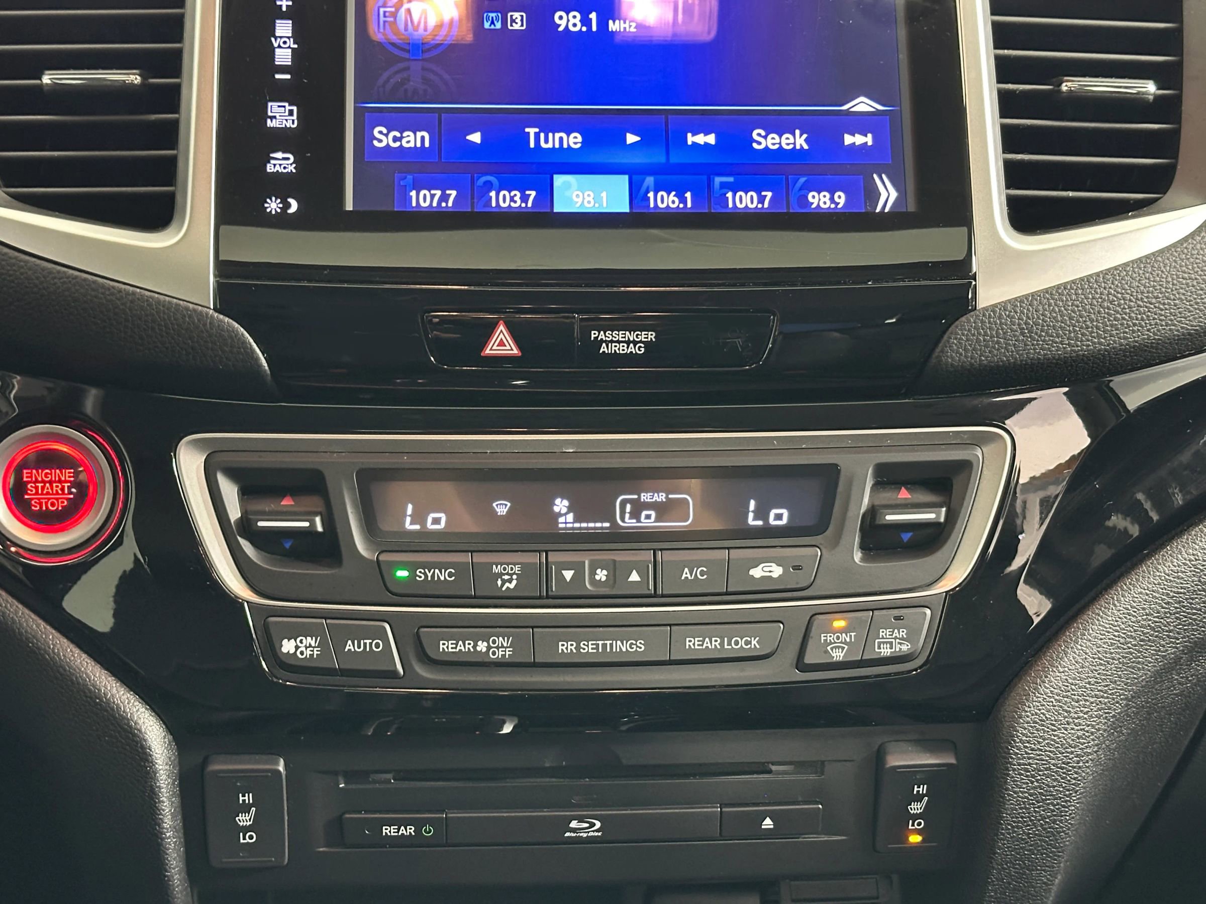 Used 2017 Honda Pilot Touring image 27