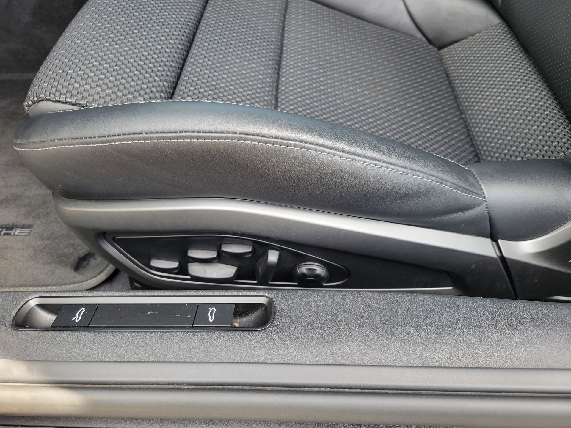 Certified 2024 Porsche 911 Carrera T image 26