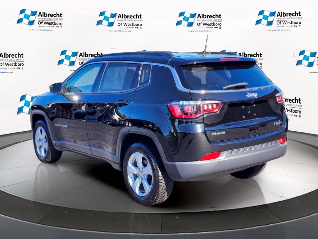 Used 2021 Jeep Compass Latitude w/ Convenience Group AWD/4WD image 3