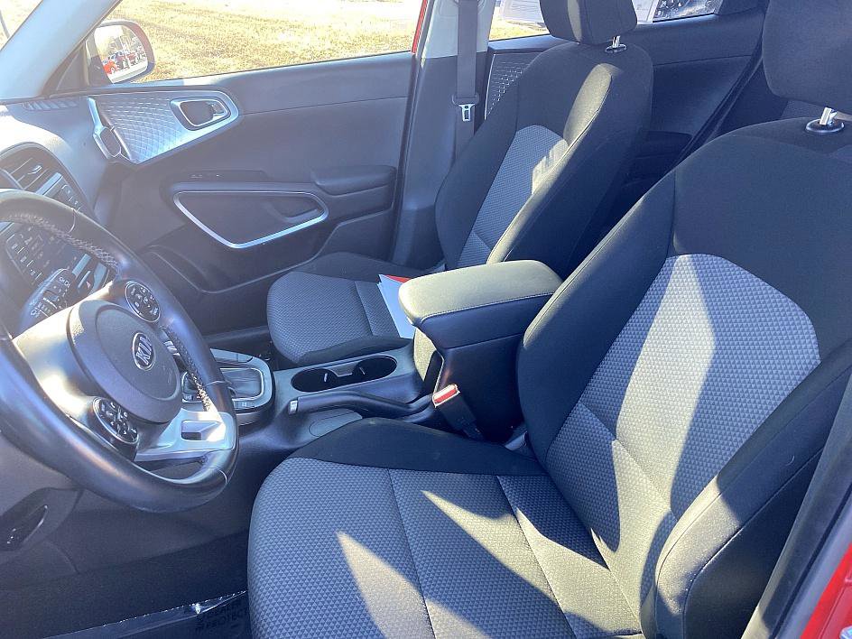 Used 2020 Kia Soul X-Line image 11