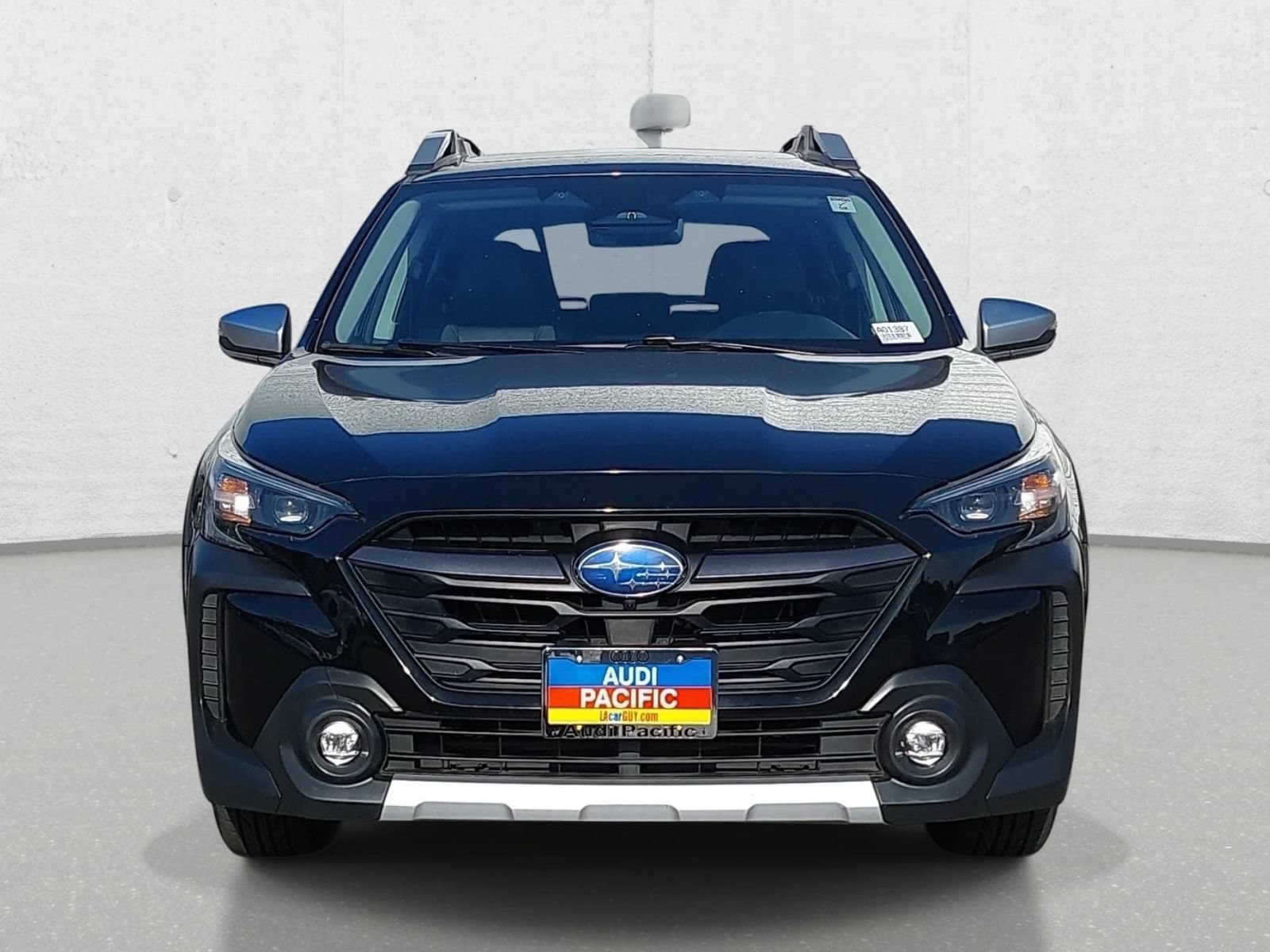 Used 2023 Subaru Outback Touring XT w/ Tech Package 2 AWD/4WD image 2